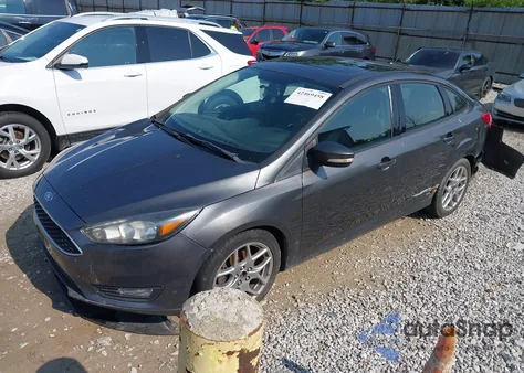 2015 Ford Focus Se z USA, uszkodzony, nr VIN 1FADP3F28FL209796